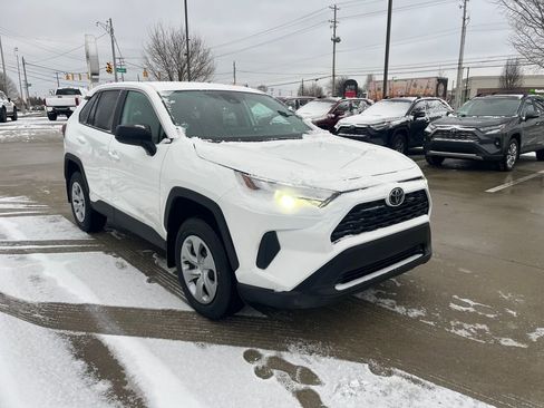 New 2025 Toyota RAV4 LE image 7