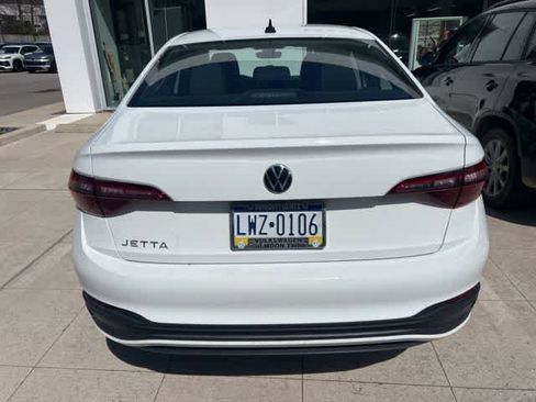 Used 2022 Volkswagen Jetta S w/ IQ.Drive Package image 4