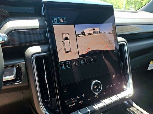 New 2026 GMC Yukon Elevation w/ Elevation Premium Package AWD/4WD image 14