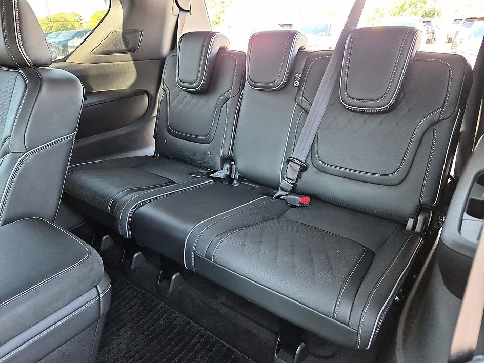 Used 2025 INFINITI QX80 Autograph AWD/4WD image 32