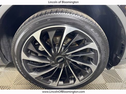 Certified 2022 Lincoln Aviator Reserve w/ Equipment Group 201A image 16