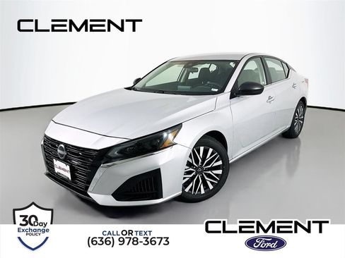 Used 2024 Nissan Altima 2.5 SV FWD image 1