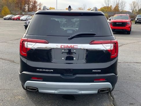 Certified 2023 GMC Acadia SLT image 5
