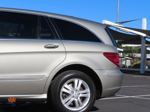 Used 2006 Mercedes-Benz R 500 4MATIC image 20
