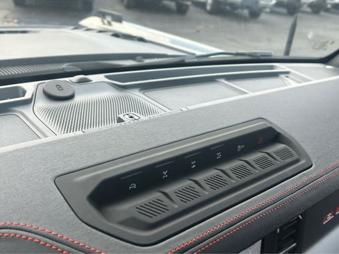New 2026 Ford Bronco Raptor w/ Interior Carbon Fiber Pack AWD/4WD image 61