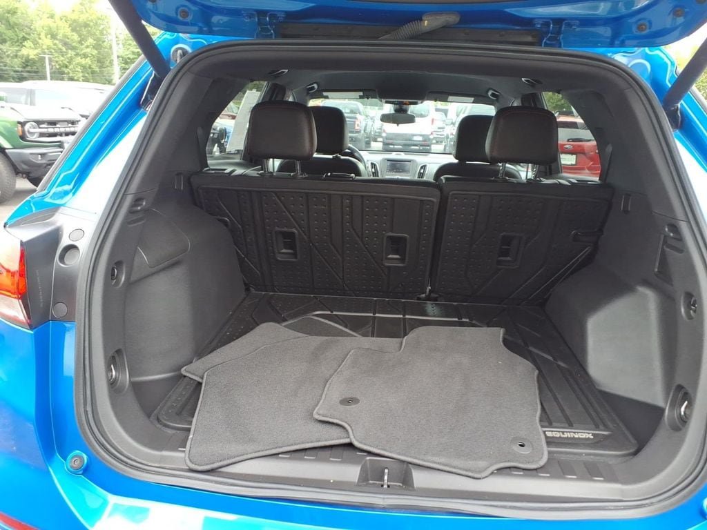 Used 2024 Chevrolet Equinox RS AWD/4WD image 11
