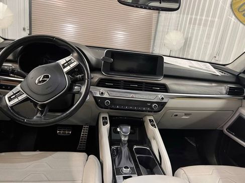 Used 2020 Kia Telluride SX w/ SX Prestige Package image 16