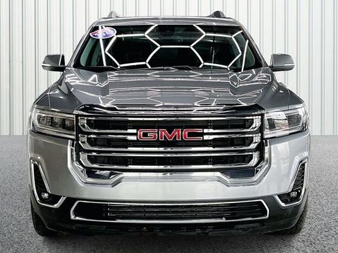 Used 2023 GMC Acadia SLT image 2