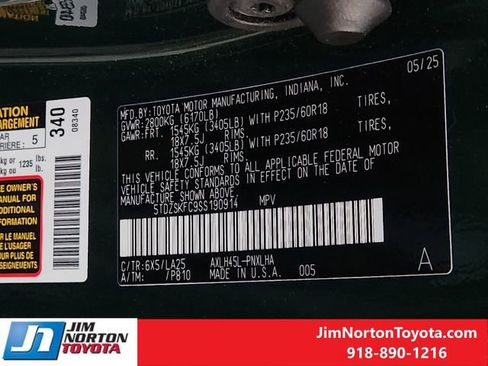 Used 2025 Toyota Sienna Limited AWD/4WD image 34