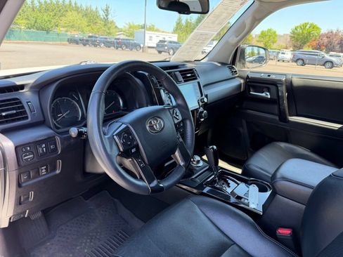 Used 2020 Toyota 4Runner Nightshade AWD/4WD image 17