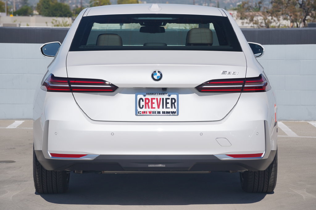 Used 2026 BMW 530i w/ Convenience Package RWD image 6
