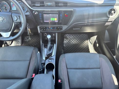 Used 2019 Toyota Corolla LE FWD image 14