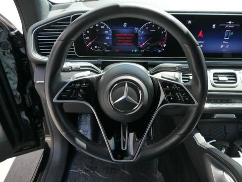 Used 2025 Mercedes-Benz GLE 450 4MATIC image 17