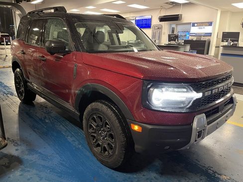 Used 2025 Ford Bronco Sport Badlands image 3