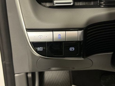 Used 2023 Hyundai Ioniq 5 SE image 19