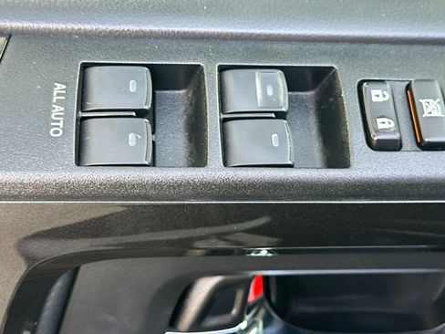 Used 2021 Toyota 4Runner TRD Off-Road Premium w/ Moonroof Package AWD/4WD image 11