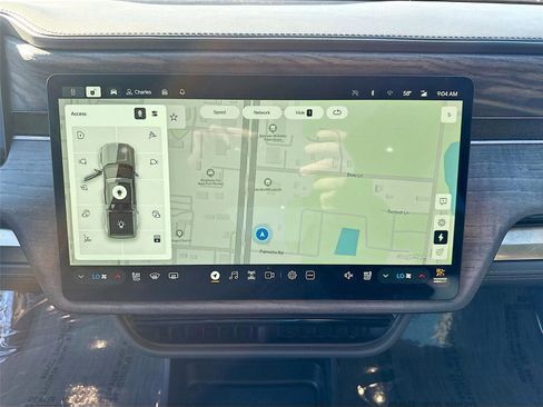 Used 2022 Rivian R1T Launch Edition image 14