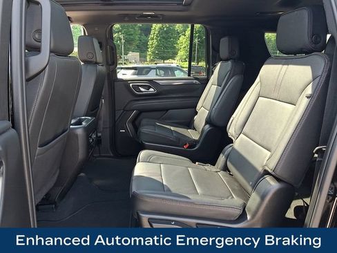 Used 2024 Chevrolet Suburban RST w/ Luxury Package AWD/4WD image 18