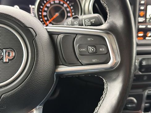 Used 2022 Jeep Wrangler Unlimited Sahara w/ Cold Weather Group AWD/4WD image 19