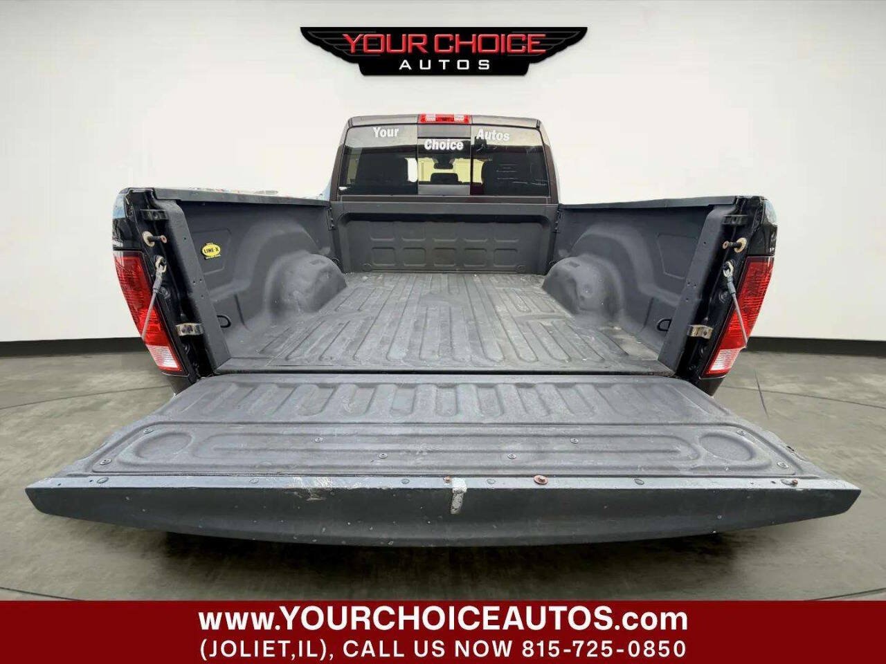 Used 2017 RAM 2500 SLT AWD/4WD image 5