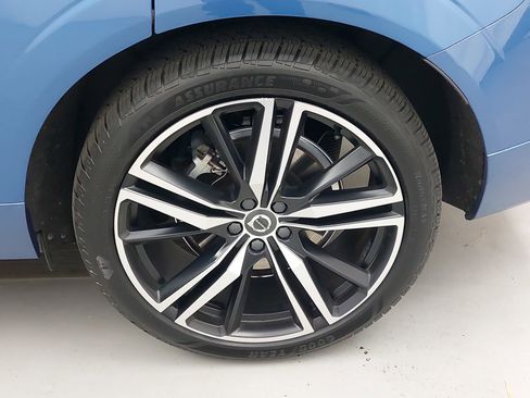 Used 2019 Volvo XC60 T6 R-Design w/ Protection Package Premier image 35