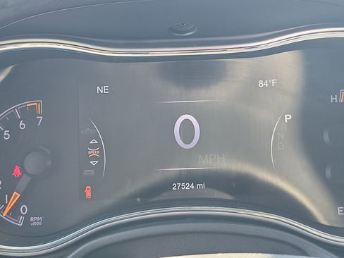 Used 2020 Jeep Grand Cherokee Limited image 21