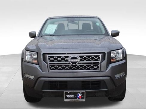Used 2023 Nissan Frontier SV w/ SV Convenience Package image 2