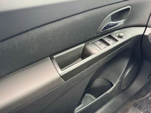 Used 2014 Chevrolet Cruze LT FWD image 26