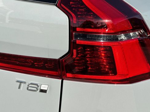 New 2026 Volvo XC60 T8 Ultra w/ Protection Package Premier AWD/4WD image 34