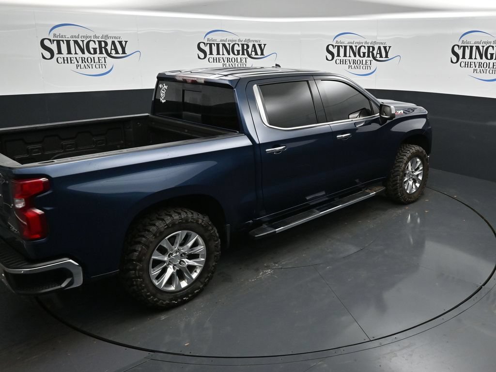 Used 2022 Chevrolet Silverado 1500 LTZ w/ LTZ Premium Package AWD/4WD image 24