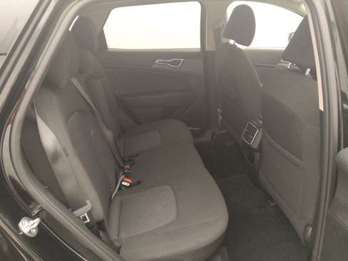 Used 2025 Kia Sportage LX AWD/4WD image 19
