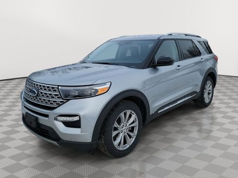 Used 2024 Ford Explorer Limited AWD/4WD image 1