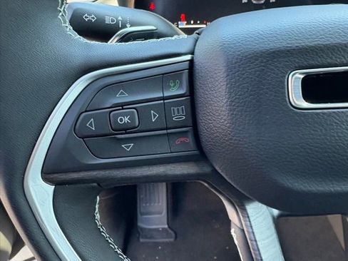 New 2025 Jeep Grand Cherokee Limited w/ Trailer Tow Package image 18