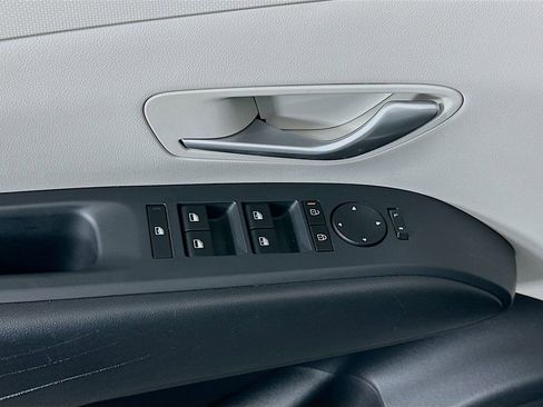 Certified 2025 Hyundai Tucson SEL image 17