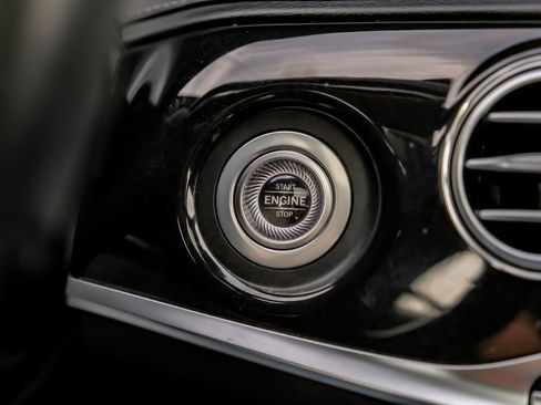 Used 2019 Mercedes-Benz S 560 4MATIC Sedan image 20