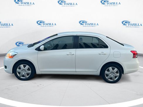 Used 2008 Toyota Yaris Sedan image 2