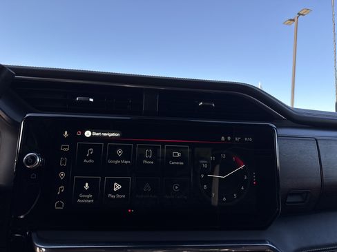 Used 2025 GMC Sierra 2500 Denali Ultimate image 25