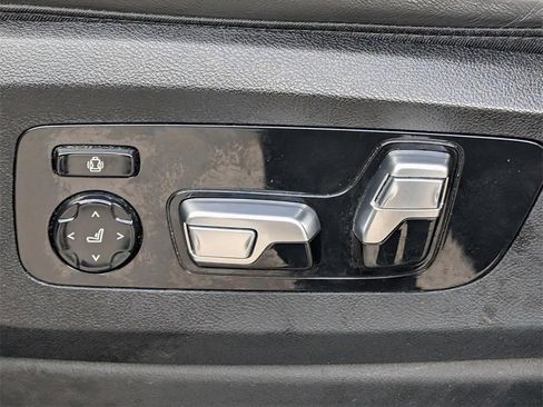 Used 2024 BMW X5 xDrive40i image 31