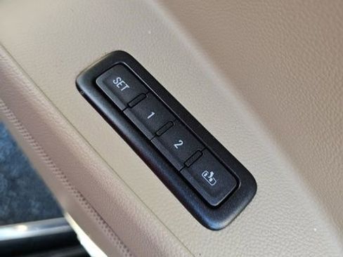 Used 2018 GMC Yukon Denali w/ Denali Ultimate Package image 39