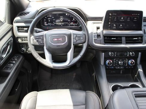 Used 2022 GMC Yukon SLT w/ SLT Premium Package AWD/4WD image 5