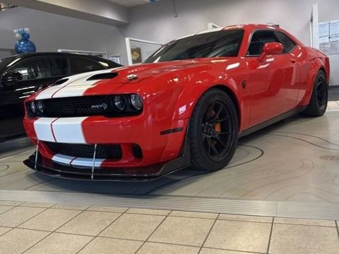Used 2020 Dodge Challenger SRT Hellcat Redeye image 3