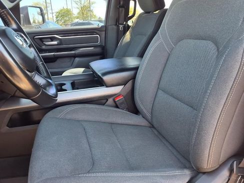 Used 2021 RAM 1500 Big Horn AWD/4WD image 3