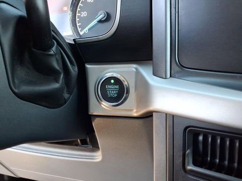 Certified 2022 Ford F150 XLT w/ Equipment Group 302A High image 29