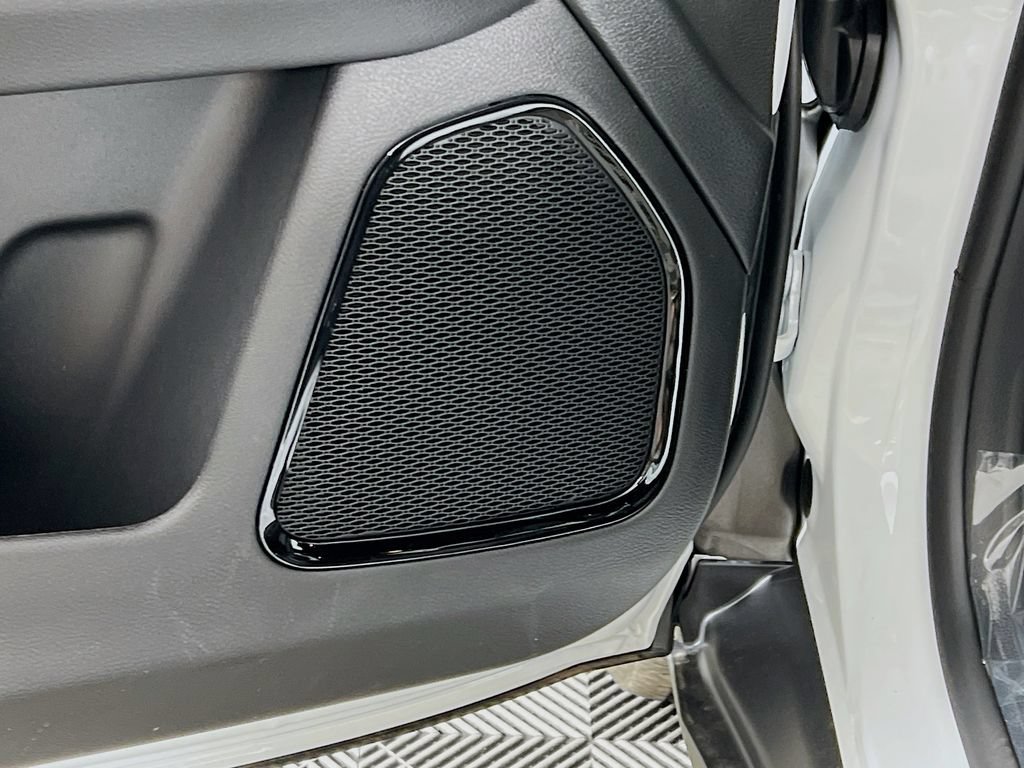 New 2026 Jeep Compass Latitude AWD/4WD image 18