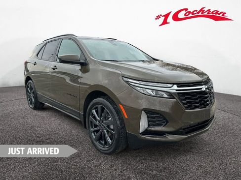 Used 2023 Chevrolet Equinox RS image 1