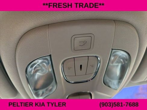 Used 2018 Jeep Compass Trailhawk w/ Navigation Group image 23