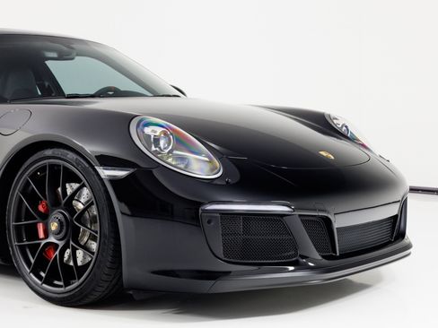 Used 2017 Porsche 911 Carrera GTS RWD image 47