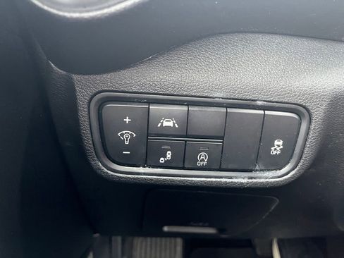 Used 2021 Kia Soul S FWD image 11