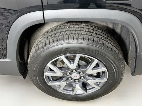 Used 2023 GMC Acadia SLT w/ Trailering Package AWD/4WD image 32