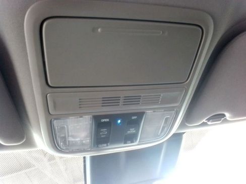 Used 2018 Honda Odyssey EX-L image 15